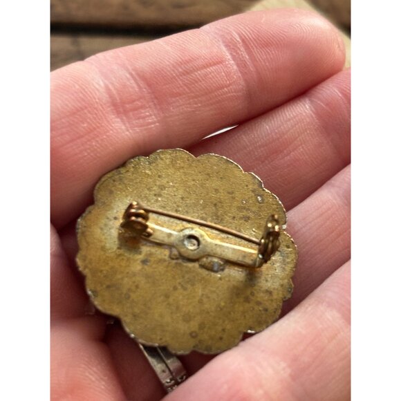 Vintage Victorian Style Ornate blk velvet center Brass Brooch Pin With Filigree - Picture 6 of 7